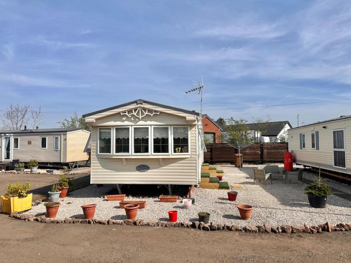 Willerby Granada 2-Bedroom Caravan, Glasgow Uddingston Exterior photo